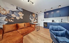 Leśny Dworek - Pokoje&Apartamenty